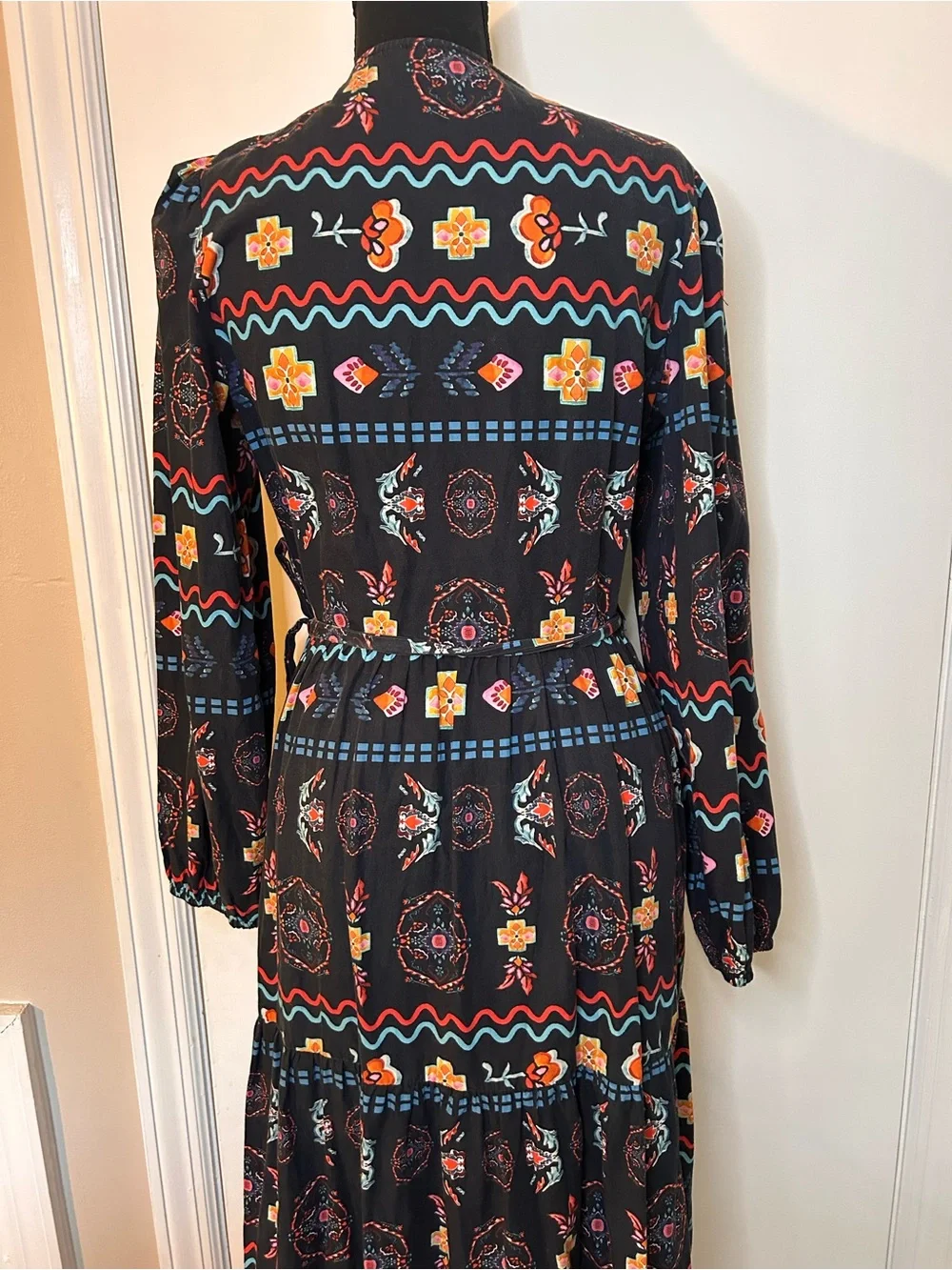 NEVER FULLY DRESSED WRAP DRESS WITH MULTICOLORED PATTERN SIZE 6